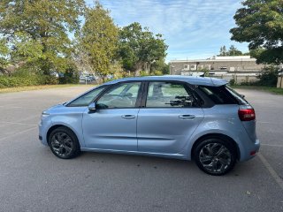 /photos/13574/e1bdb5a6-6346-43d7-89c5-77e47286ea44_i320x240.jpg
